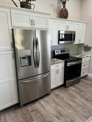 297488898_1694083700976351_367973192738663149_n