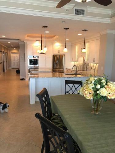 42654151_705707836480614_4216578855743258624_n