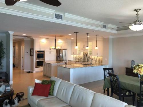 42721229_705707783147286_606844184178982912_n