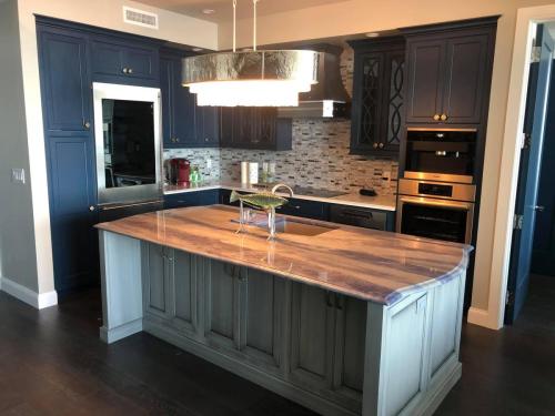 79800516_988727311511997_8877064176623681536_n